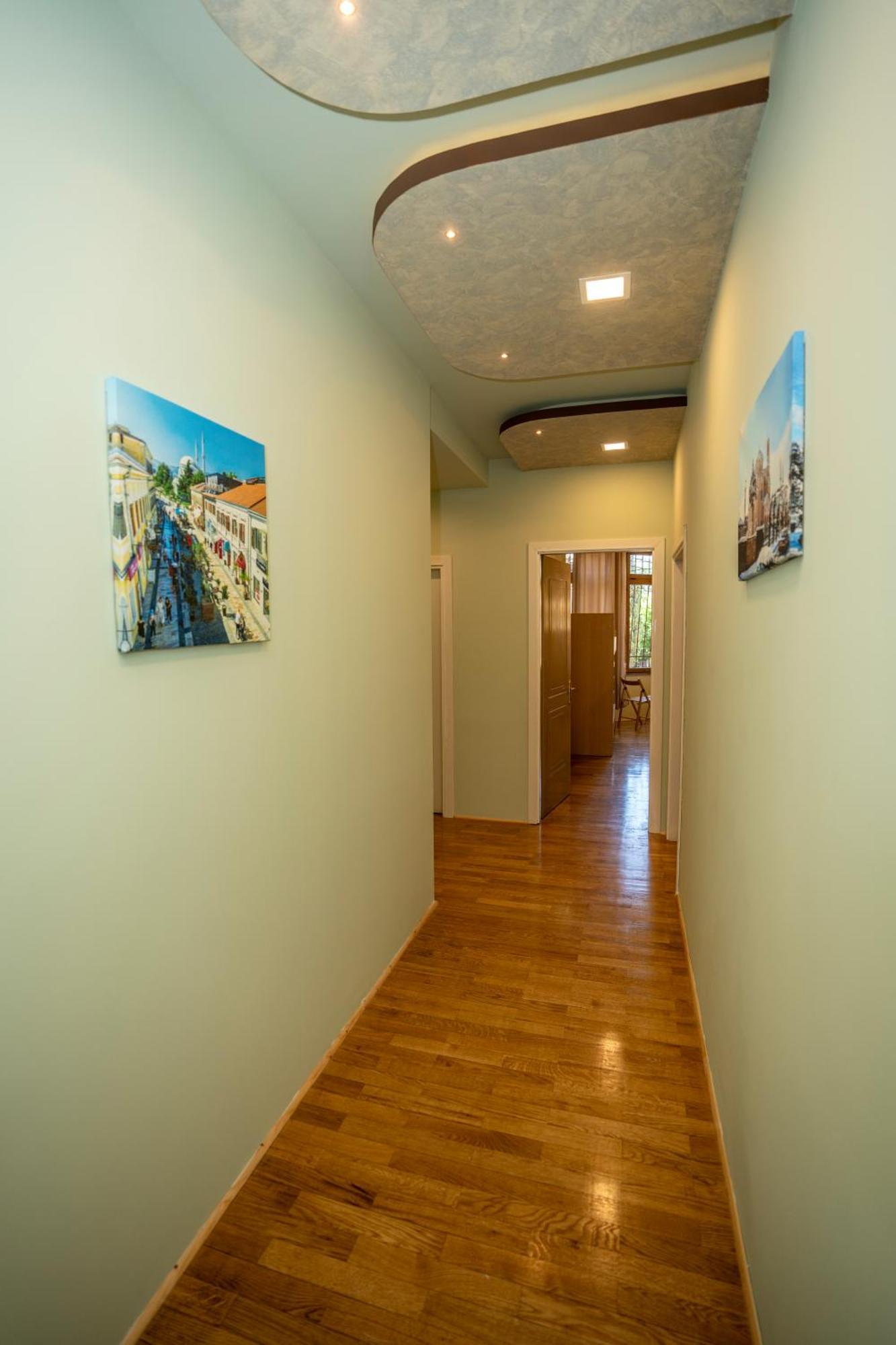 Terrace Hostel & Lounge Bar ชโคเดอร์ ภายนอก รูปภาพ