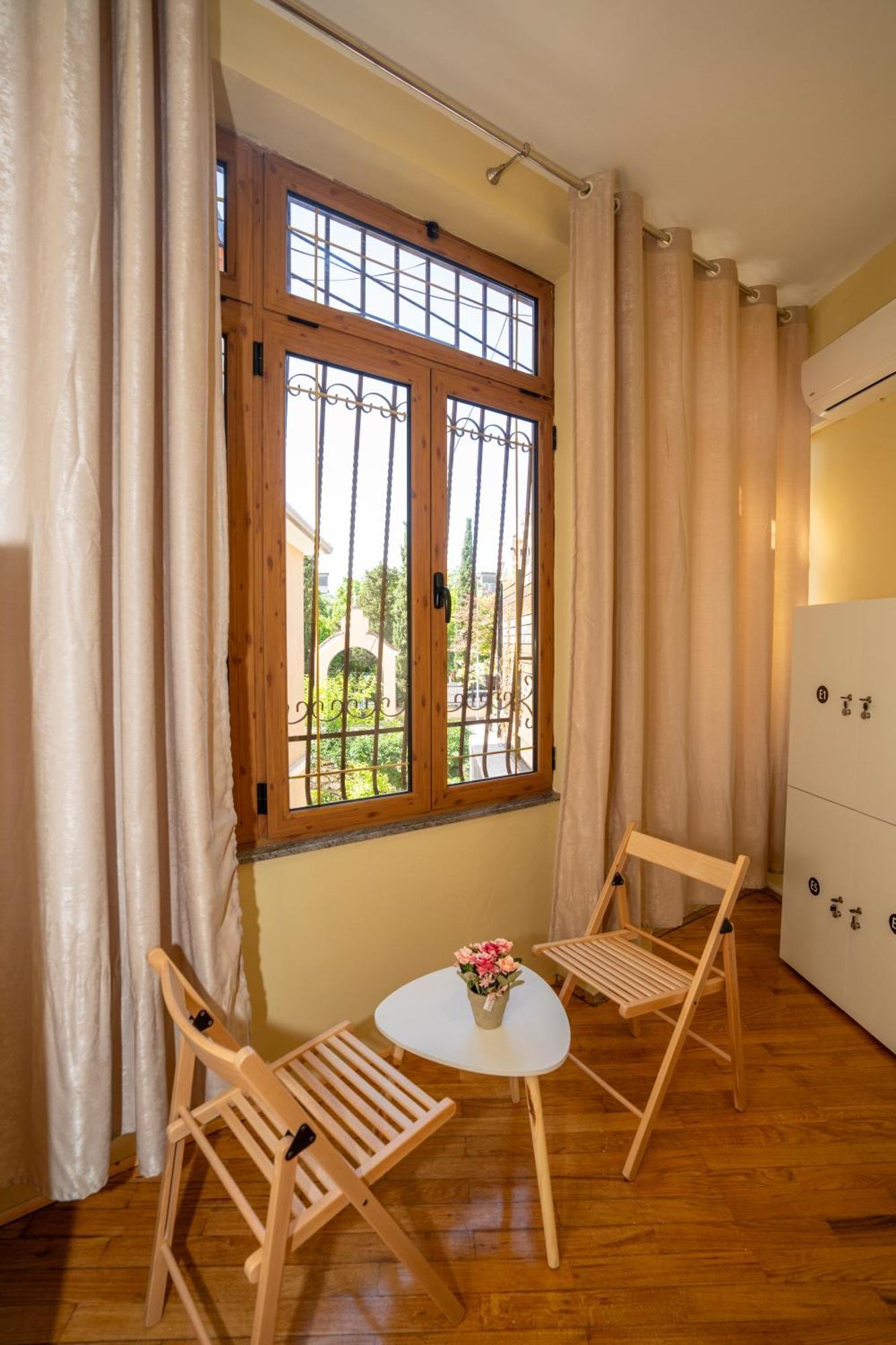 Terrace Hostel & Lounge Bar ชโคเดอร์ ภายนอก รูปภาพ