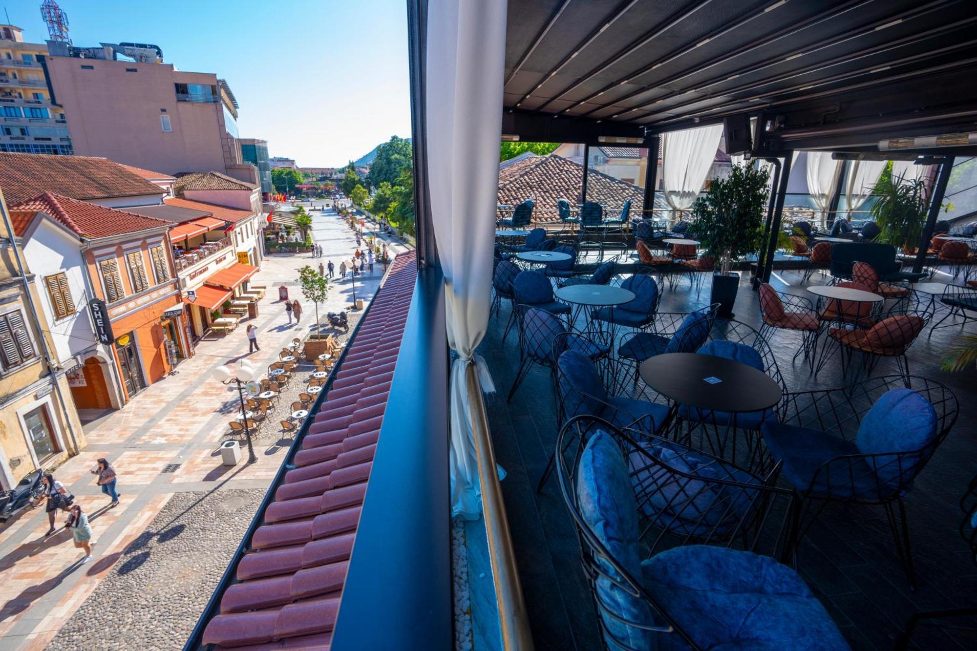 Terrace Hostel & Lounge Bar ชโคเดอร์ ภายนอก รูปภาพ